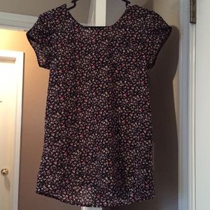 ⭕️SOLD⭕️ Floral blouse