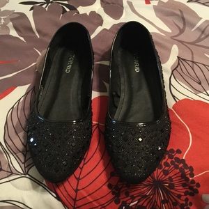 CUTE BLACK TORRID FLATS