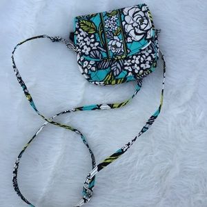 Vera Bradley small cross body bag.