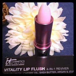‼️SOLD‼️to @ggheather ITCosmetics VitalityLipFlush