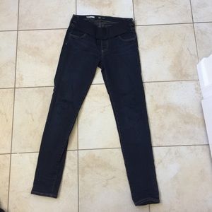 Skinny maternity jeans