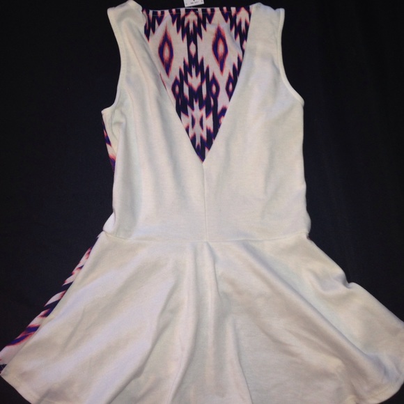 Patterned Tank Top - Picture 2 of 2