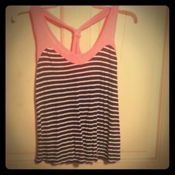 Mauve tank