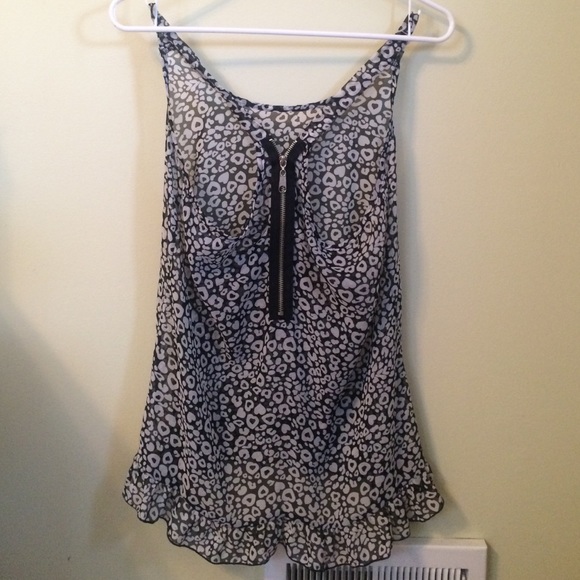 Cute Patterned Tank! - Picture 2 of 4