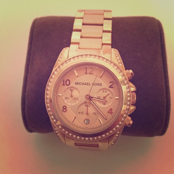 🔅Michael Kors Rose Gold Watch w/ Diamonds🔅