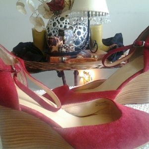 Red suede wedge size 10w/10.5
