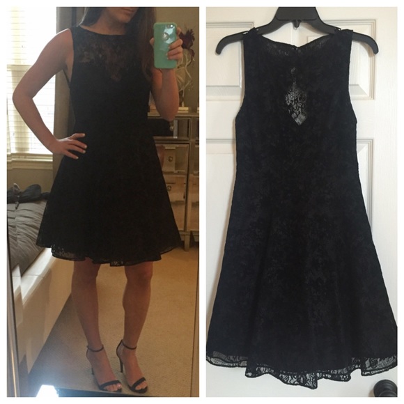 Alice and Olivia Natalia Dress