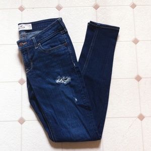 Hollister distressed skinny jeans
