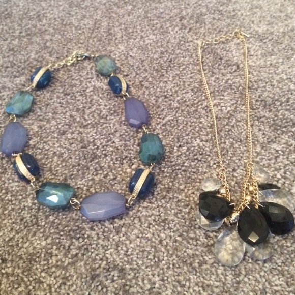 Necklace Bundle! - Picture 1 of 3