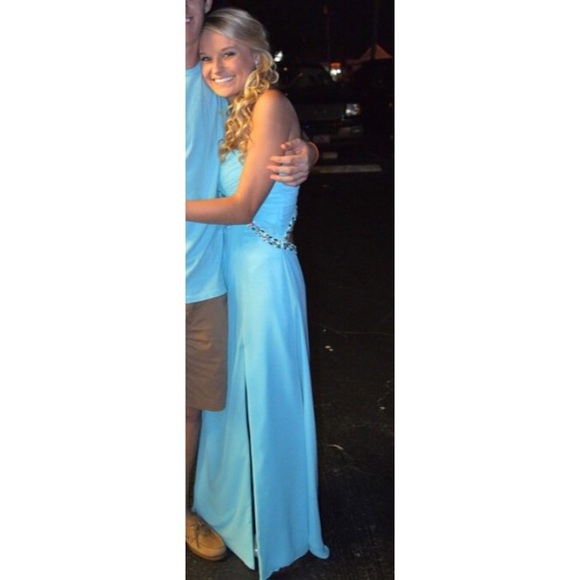 Prom dress - Picture 4 of 4