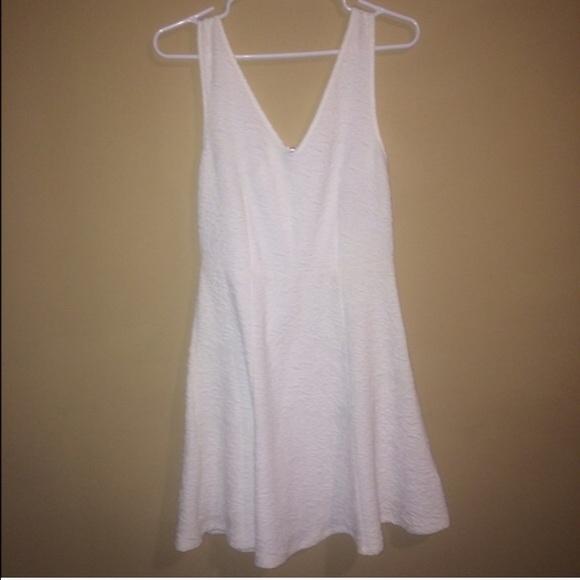 Pins and needles white vneck dress