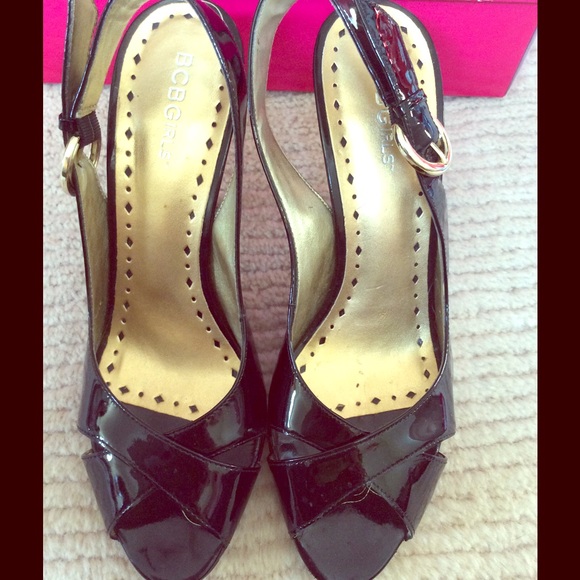 pen toed heels 8.5 in great condition.