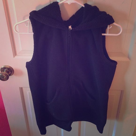 Lucy Activewear Black Reversible Hoodie Vest