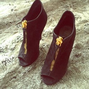 AUTHENTIC Giuseppe Zanotti open toe booties