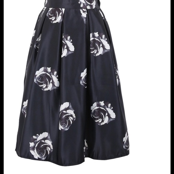 Dresses & Skirts - On Sale❤NWT Black Rose Skirt