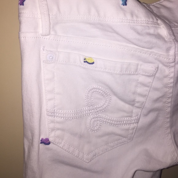 lilly Pulitzer white pants with fish!!!! - Picture 4 of 4