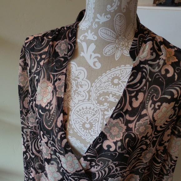 Forever 21 Sheer Floral Blouse - Picture 3 of 3