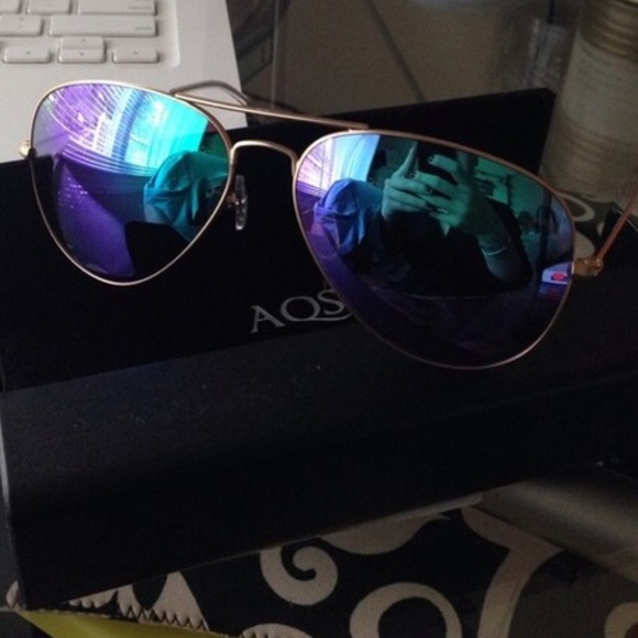 Just ASK- H of H, Raybans, Karen Walker Aqua Swiss - Picture 2 of 2
