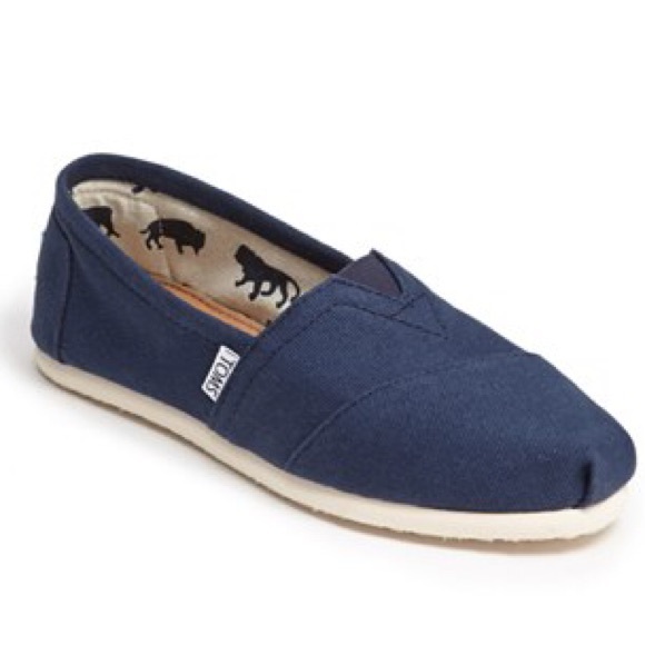 Toms