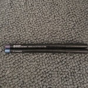 2 Mac makeup softsparkle eye pencil