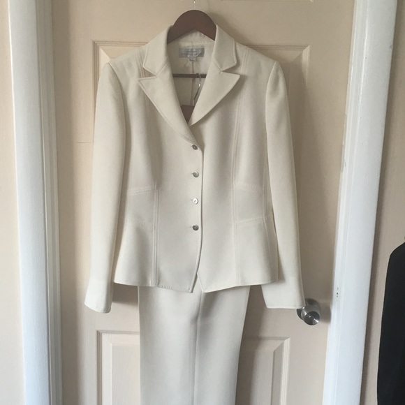 PANTS SUIT --  Tahari in Ivory