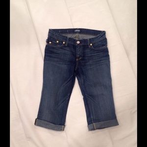 ROCK & REPUBLIC CAPRI JEANS