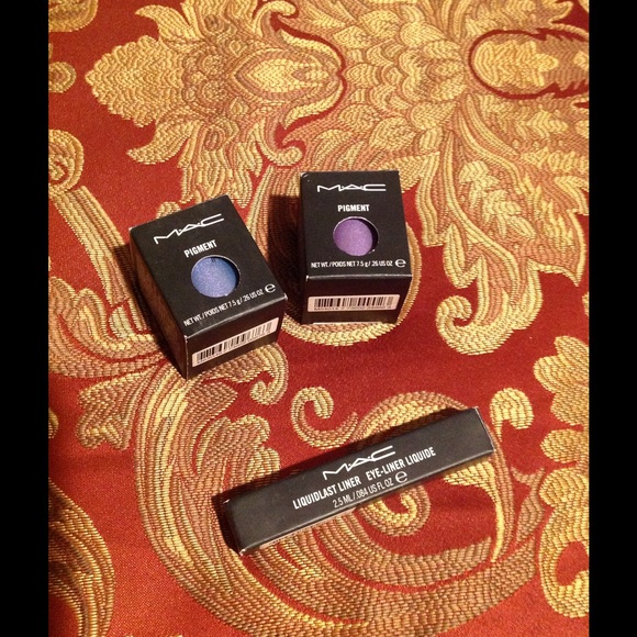 2 MAC pigment & eyeliner bundle