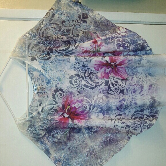 Lavish plus 1x blouse butterfly form