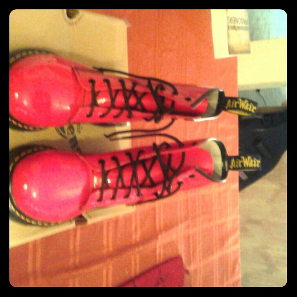 Unisex Dr. Martens