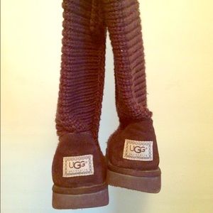 UGG tall knit boots size 9