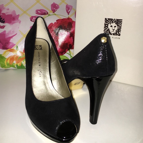 🍾Elegant Anne Klein  🍾 - Picture 4 of 4