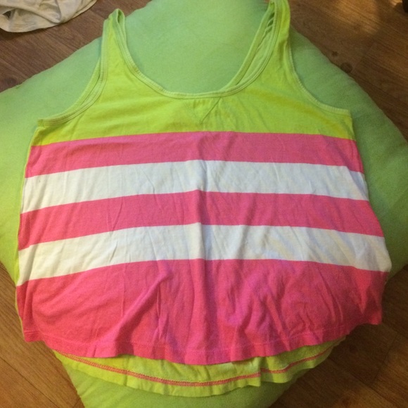 Hollister tank