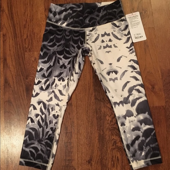 Nwt Lululemon wunder unders II