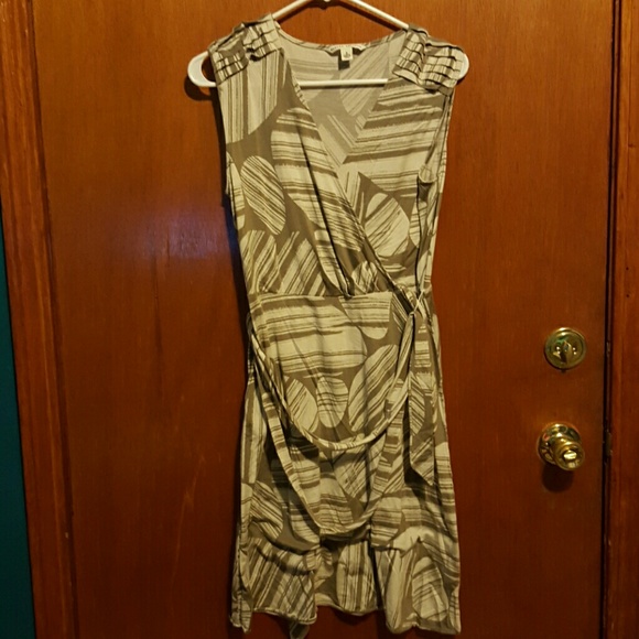 Banana Republic tan spring dress