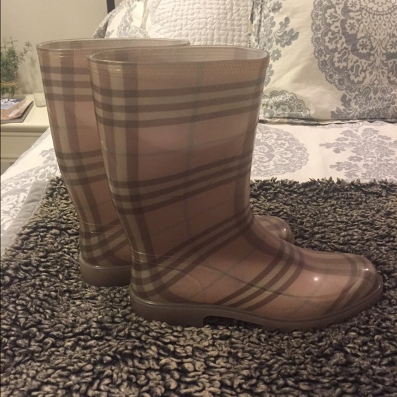 Women's Authentic Burberry Rain boots pink plaid