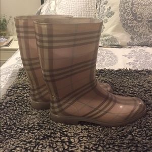 Women's Authentic Burberry Rain boots pink plaid