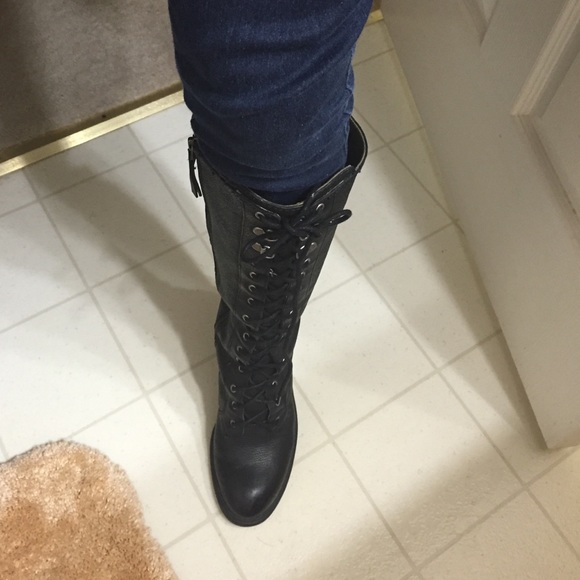 Boots - Picture 2 of 4