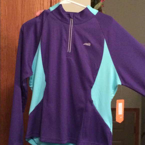 Avia Tops - AVIA running/ exercise shirt.