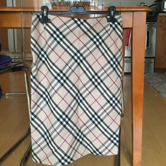 Burberry A line skirt