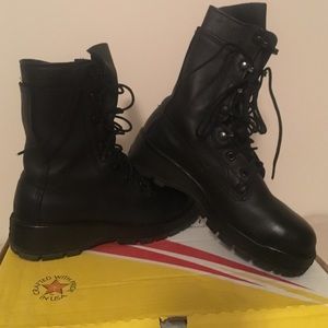 Women's Belleville sz 6 military boots
