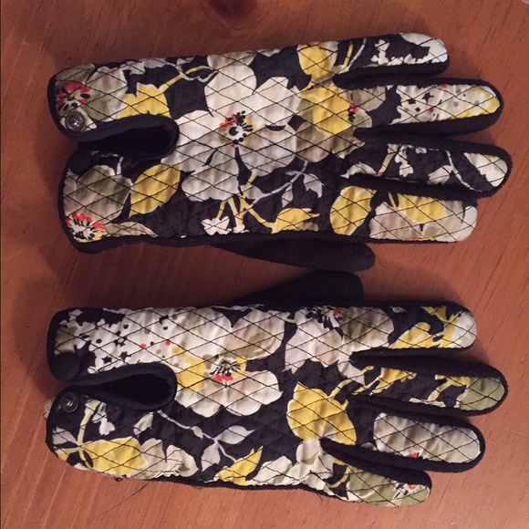 Vera Bradley gloves