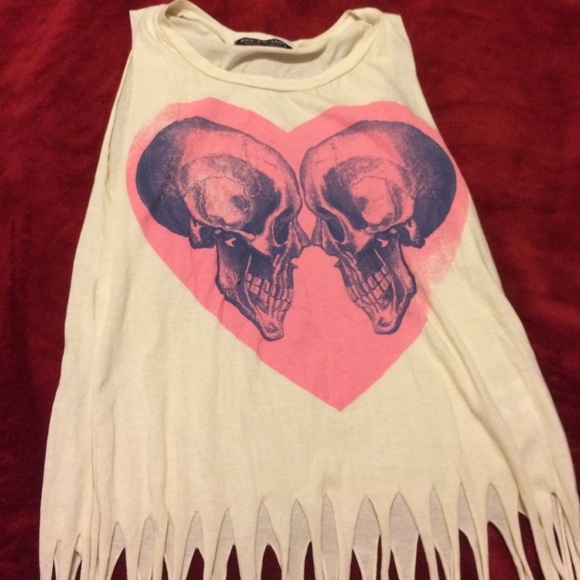 Ladies skull blouse with frenzes