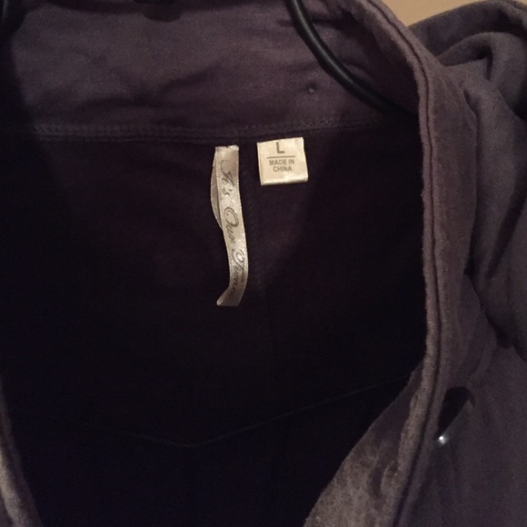 Light weight jacket - Picture 2 of 4