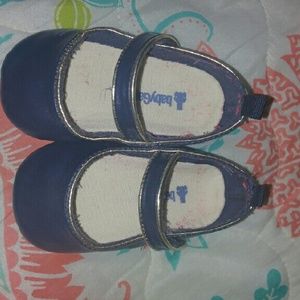 Baby gap shoes