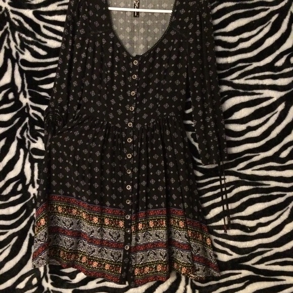Chic black dress