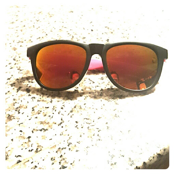 Victorias Secret Spring Break 2016 Pink Sunglasses