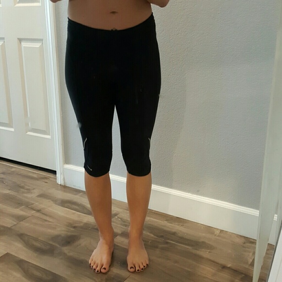 Nike dri-fit running crop leggings size small