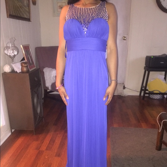 Long blue prom/formal dress