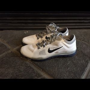 Women's athletic shoes