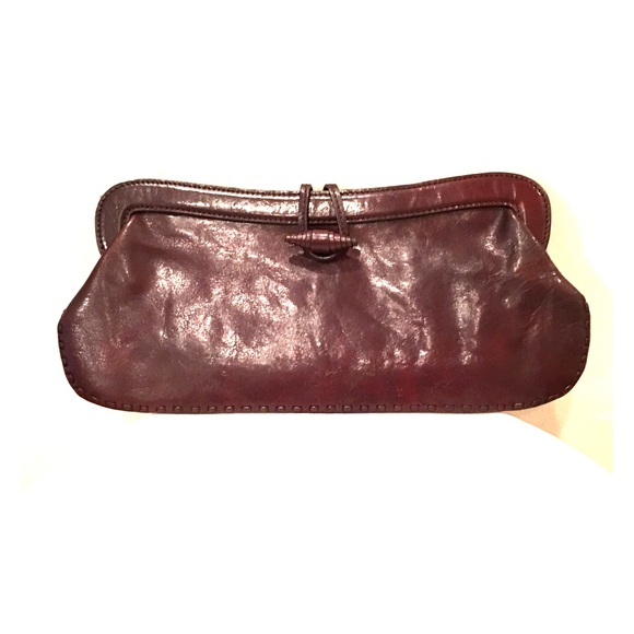 Max New York brown clutch